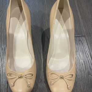 Cole Haan heel shoes